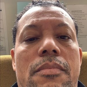 Meet your Posher, Ernesto